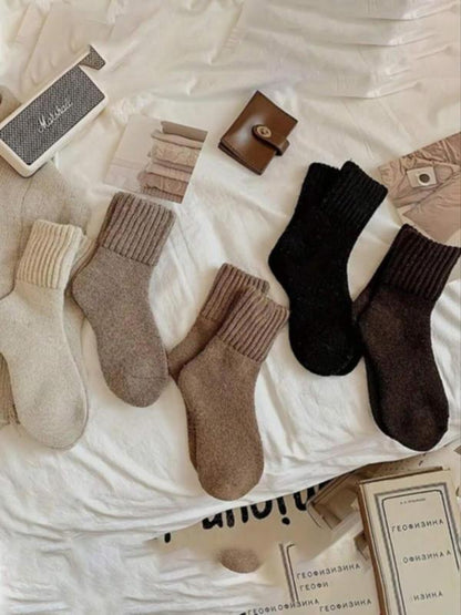 Cushd Mid Calf Socks